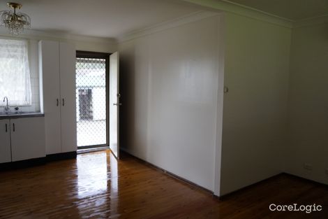 Property photo of 24 Comberford Close Prairiewood NSW 2176