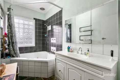 Property photo of 3 Neville Street Traralgon VIC 3844