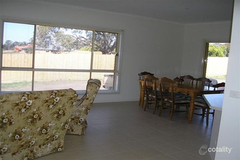 Property photo of 2 Choice Place Gisborne VIC 3437