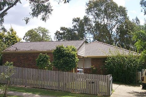 210 Wecker Rd, Mansfield, QLD 4122