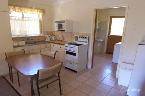 2/15 Bakers Gully Rd, Bright, VIC 3741