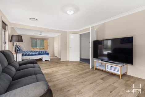 Property photo of 8 Cascade Circuit Albion Park NSW 2527