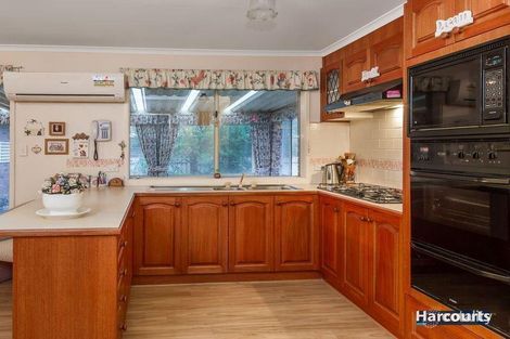 Property photo of 11 Wattlebird Place Knoxfield VIC 3180