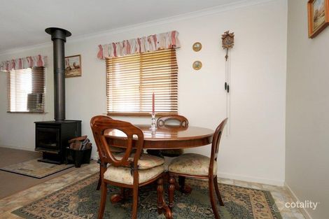 Property photo of 19 Tynedale Avenue Newtown QLD 4350