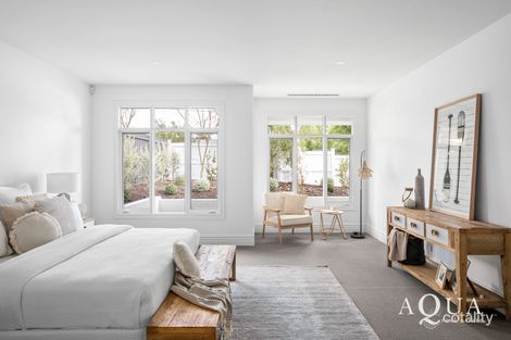 Property photo of 3 Roehampton Crescent Mount Eliza VIC 3930