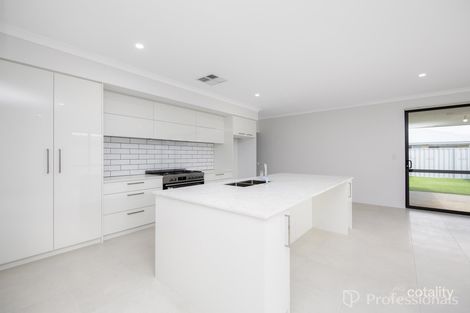 Property photo of 30 Fontana Loop Alkimos WA 6038