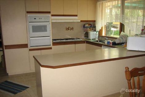 Property photo of 44 Florence Avenue Berwick VIC 3806
