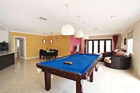 Property photo of 25 Sherrington Grange Derrimut VIC 3026