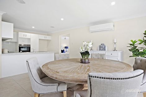 Property photo of 201/2-40 Koplick Road Chambers Flat QLD 4133