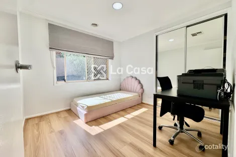 Property photo of 28 Dooland Court Nicholls ACT 2913