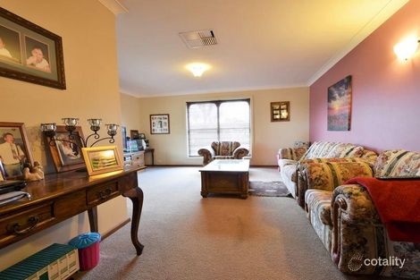 Property photo of 11 Earl Street Young NSW 2594