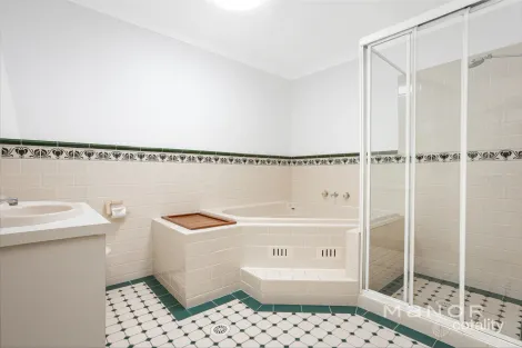 Property photo of 18B Springfield Crescent Bella Vista NSW 2153