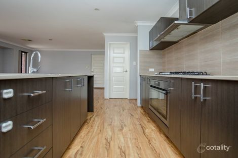 Property photo of 7 Windrow Grove Whitby WA 6123
