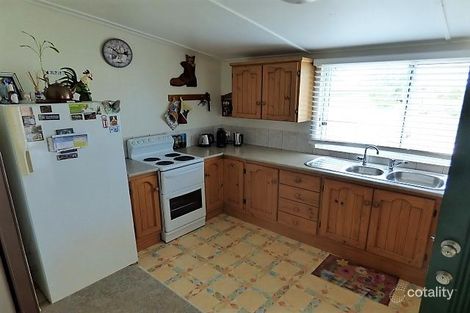 Property photo of 20 White Street Texas QLD 4385