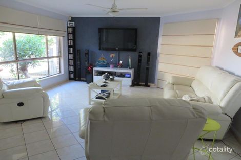 Property photo of 1/11 Jenaya Place Labrador QLD 4215