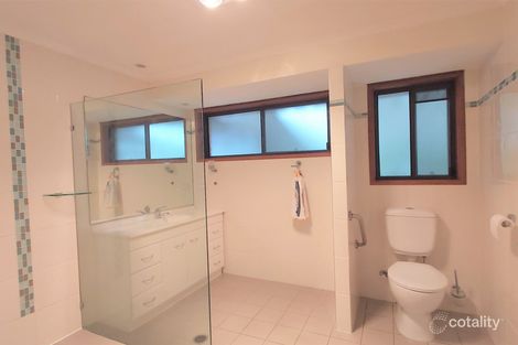 Property photo of 1/70 Kangaroo Avenue Coombabah QLD 4216