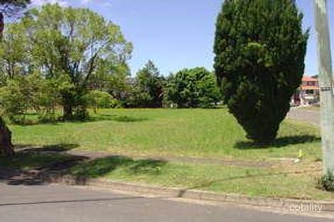 4 Undercliffe Rd, Earlwood, NSW 2206