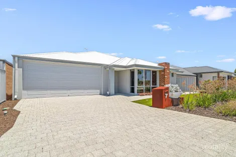 7 Calvera Gdns, Piara Waters, WA 6112