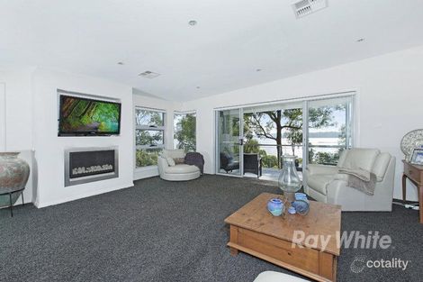 Property photo of 23 Skye Point Road Coal Point NSW 2283