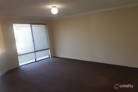 Property photo of 19 Jester Parkway Meadow Springs WA 6210