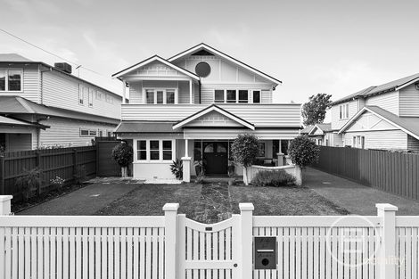 Property photo of 32 Avondale Street Hampton VIC 3188