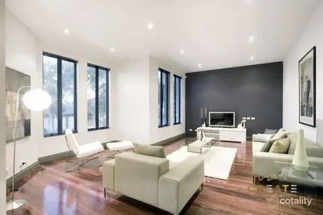 Property photo of 4 River Park Terrace Maribyrnong VIC 3032