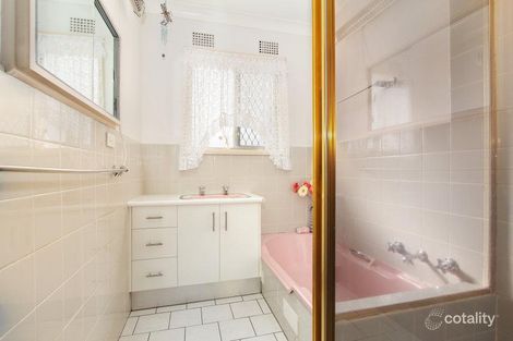 Property photo of 18 Holland Street South Tamworth NSW 2340