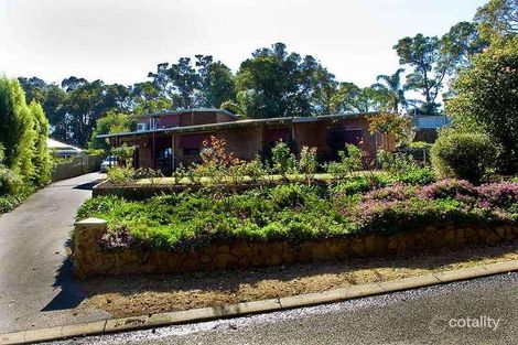 Property photo of 24 Glen Road Lesmurdie WA 6076