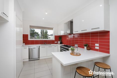 Property photo of 1/3 Alex Court Kurunjang VIC 3337