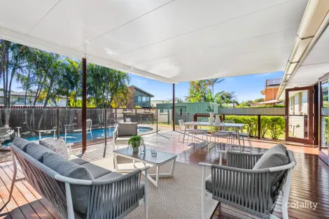 11 MIZZEN ST, MANLY WEST, QLD 4179