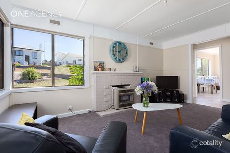 Property photo of 44 Ashwater Crescent Penguin TAS 7316