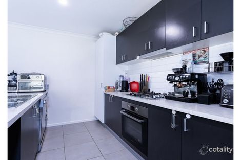 Property photo of 20 Royce Crescent Lavington NSW 2641