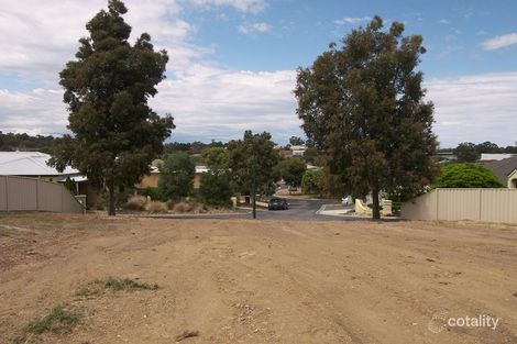 4 Lincoln Pl, East Bendigo, VIC 3550