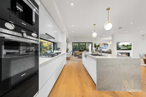 Property photo of 33 Oak Street Beaumaris VIC 3193