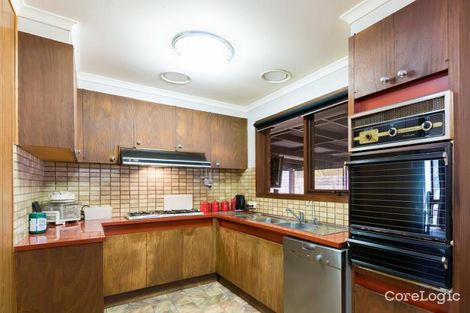 Property photo of 1 Selkirk Court Berwick VIC 3806