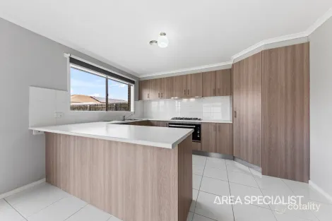 Property photo of 16 Lapis Street Koo Wee Rup VIC 3981