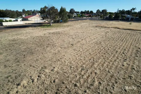 Property photo of 73 Moojebing Road Katanning WA 6317