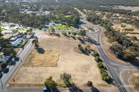 Property photo of 73 Moojebing Road Katanning WA 6317