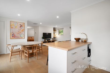 Property photo of 2/37 Waiora Road Heidelberg Heights VIC 3081