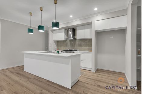 Property photo of 7 Amberfield Street Mickleham VIC 3064