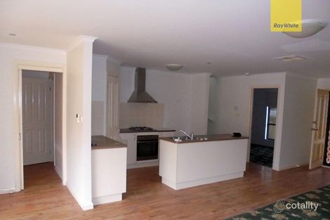 Property photo of 1/4 Euroa Walk Kurunjang VIC 3337