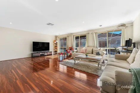Property photo of 1/17 Linmac Drive Hampton Park VIC 3976