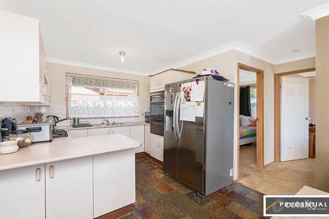 Property photo of 10 Briggs Place St Helens Park NSW 2560
