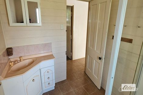 Property photo of 27 Raglan Street Mount Larcom QLD 4695