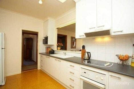 Property photo of 15 Henry Street Ringwood VIC 3134