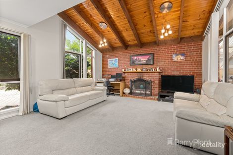 Property photo of 9 Parry Road Eltham North VIC 3095