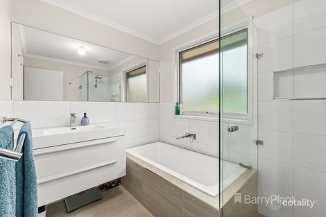 Property photo of 9 Parry Road Eltham North VIC 3095