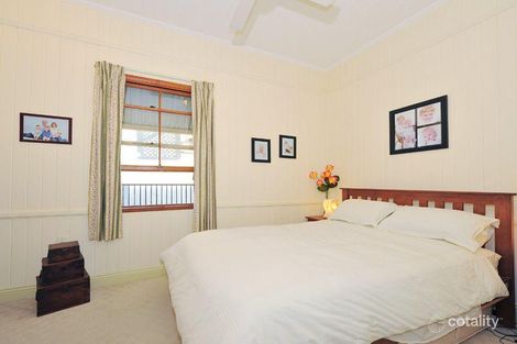 Property photo of 100 McIlwraith Avenue Norman Park QLD 4170