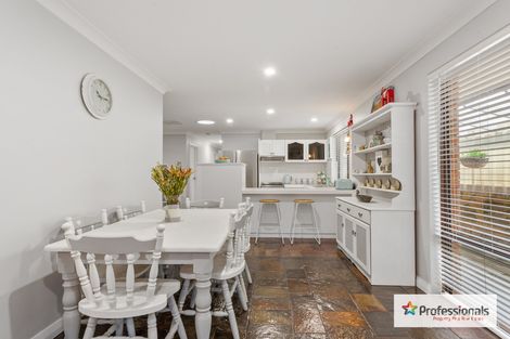 Property photo of 5 Merlin Close Camillo WA 6111
