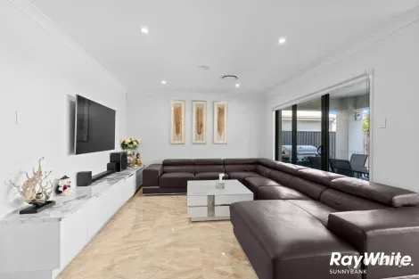 Property photo of 3 Strawberry Lane Rochedale QLD 4123